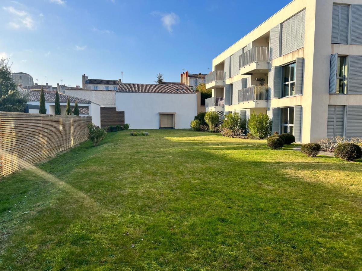 Апартаменти Les Jardins Du Carmel - Coeur De Ville Ла-Рошель Екстер'єр фото